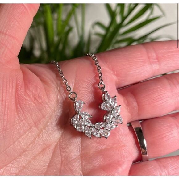 The Ivy Cubic Zirconia 925 pendant Necklace - Picture 3 of 7